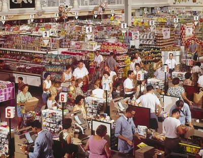 crowded_grocery store